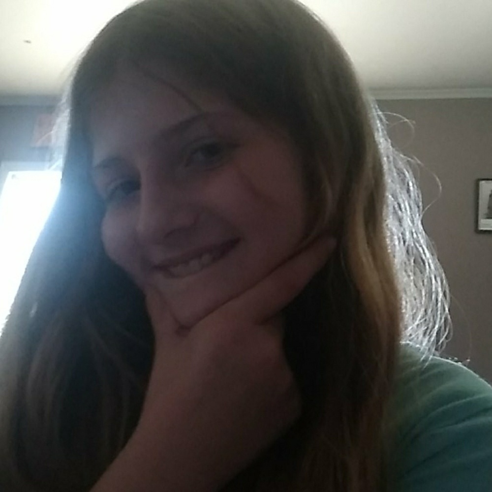 Meet your Posher, Kayla